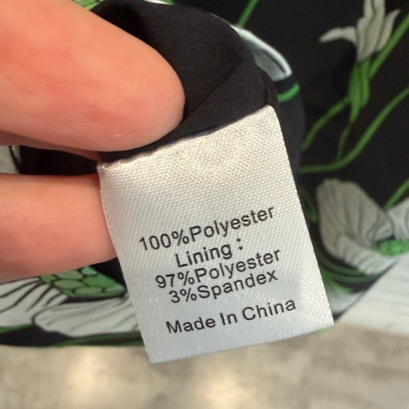 NWT Tuckernuck Black Floral Sleeveless Dress - Small - Picture 7 of 8